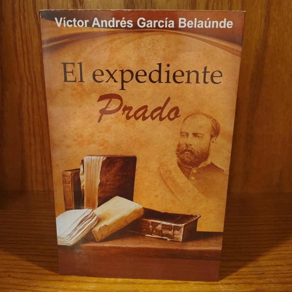 El Expediente Prado by Victor Andres Garcia Belaunde, Paperback - Very Good